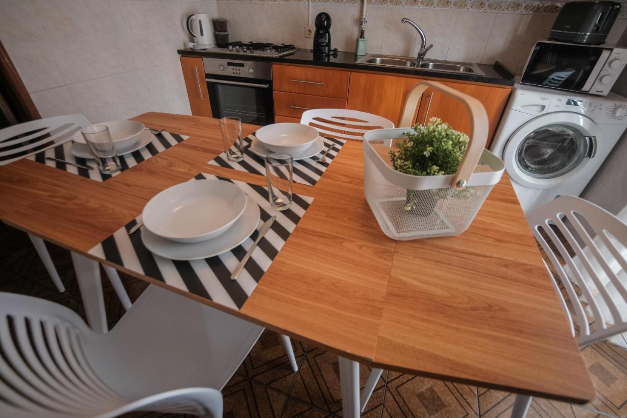 Besugo'S House Rooms & Apartment Nazare Exterior photo
