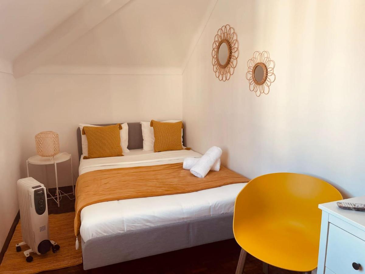Besugo'S House Rooms & Apartment Nazare Exterior photo